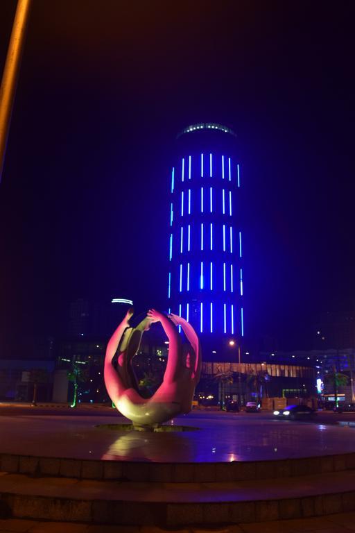 Orbi Sea Towers Apart Hotel Batumi Exterior photo